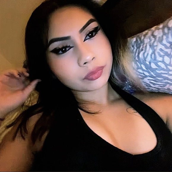 Meet your Posher, Amy - Picture 1 of 7